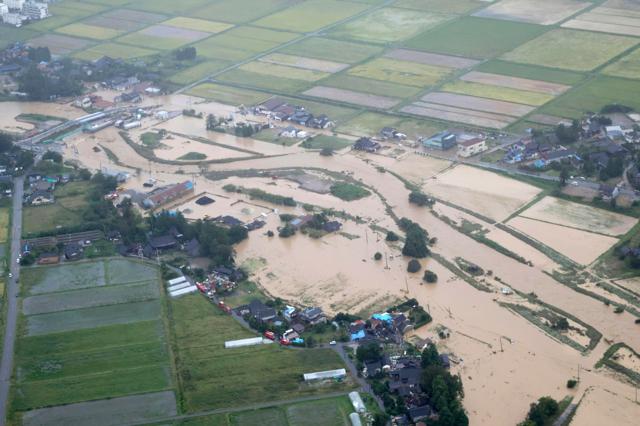 能登半島3市町に大雨特別警報　被災地に豪雨、1人死亡3人不明