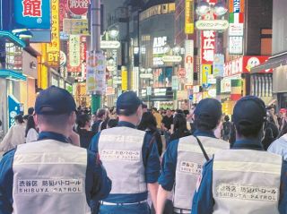 路上飲酒ダメなの？聞いてないよ！　渋谷の「通年条例」浸透はこれから?　パトロールに注意された人の数は…