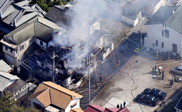 大阪・和泉市で住宅火災、1人死亡　「仏壇から火が出た」