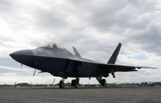 空自・新田原基地で日米共同訓練　最強戦闘機、F22ステルス参加