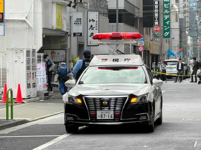 東京・新橋のガールズバーで従業員刺され重体　殺人未遂容疑で客逮捕