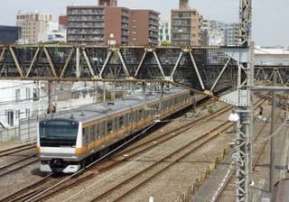 JR中央線快速でオーバーラン　西八王子駅、雨影響で