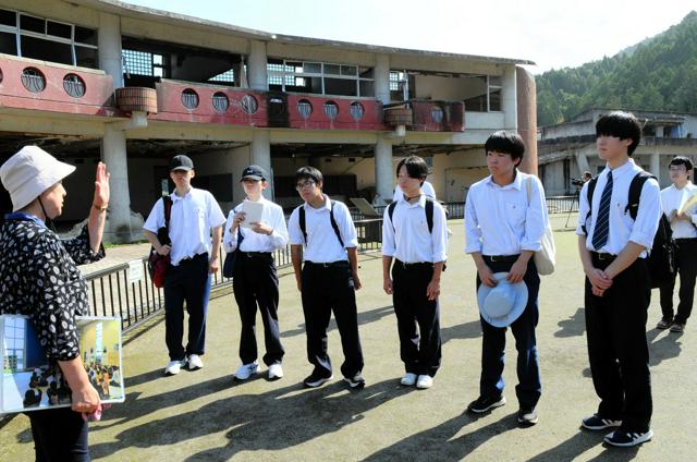 地震で自宅全壊、豪雨で断水　能登の高校2年生が学んだ宮城の復興