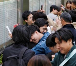 司法試験に１５９２人が合格　合格率４２％、最年少１７歳も