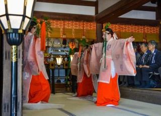 大神神社で酒まつり、奈良・桜井　醸造の安全祈る、振る舞い酒も