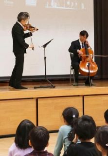 めぐみさんの帰国願い音楽集会　拉致４７年、新潟市の母校で