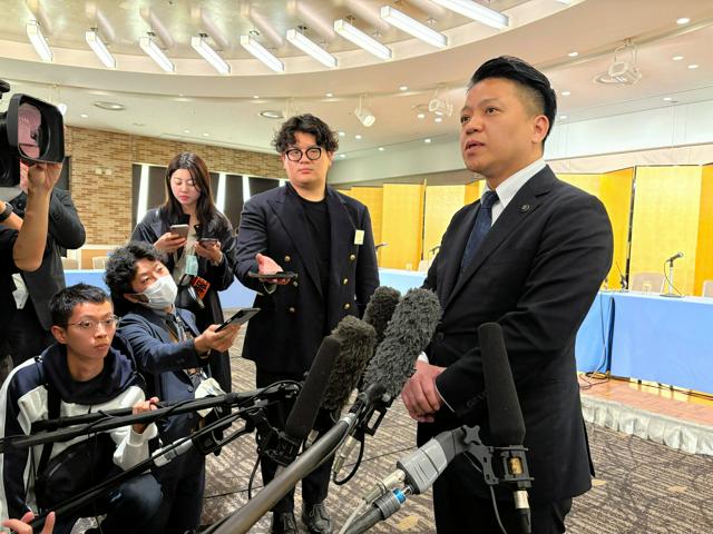 性的関係巡る和解、岸和田市長「お話しできない」　維新は綱紀委設置