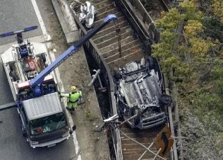 危険運転疑い、男逮捕　ダンプカー衝突、４人死傷