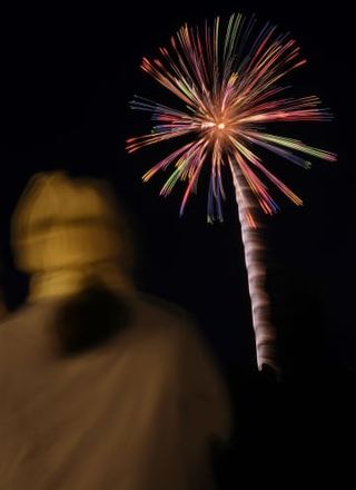 能登復興への思い、花火打ち上げ　新潟・長岡の児童が発案