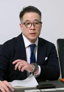 船井前社長、破産状況否定　経営権、１円で譲渡と説明