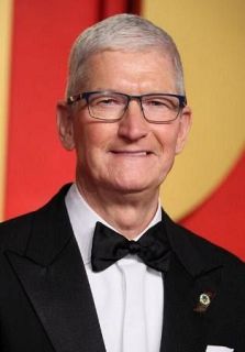 米アップルＣＥＯと会談　トランプ氏、関係強化か