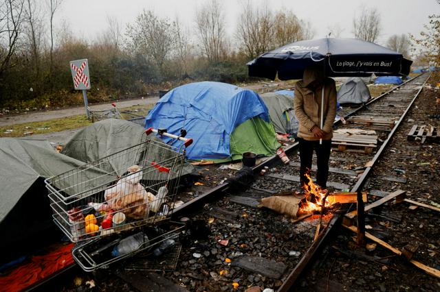 仏北部の難民キャンプ付近で射殺事件　5人が死亡、容疑者の男は出頭