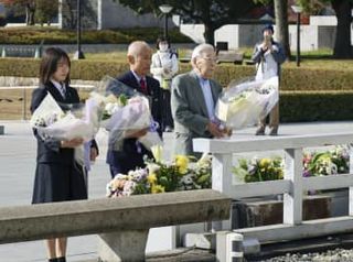 原爆犠牲者にノーベル平和賞報告　広島、被団協の箕牧智之さんら