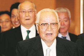 読売新聞主筆、渡辺恒雄さん死去　98歳