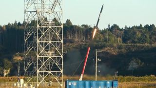 【動画】被災地から宇宙へ「一緒に前に」　新興企業、気球でロケット打ち上げ　来年度中の到達目標・福島県南相馬市